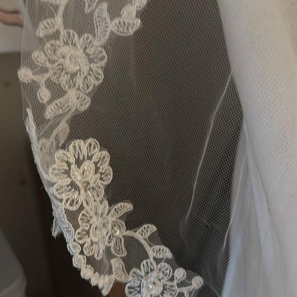 Stella York wedding dress - Size 14 - Picture 7 of 7